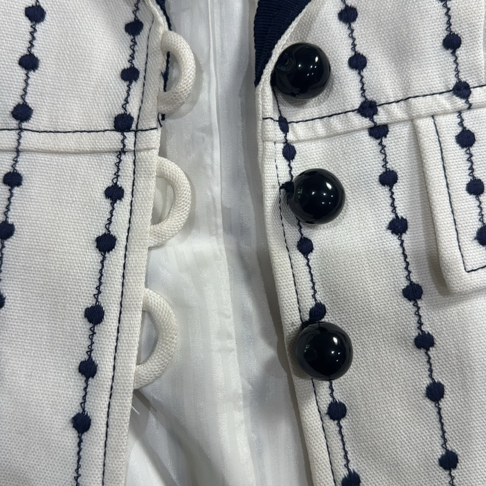 Nanette Lenore white and navy tailored blazer, Size 0, navy polka dot design - Picture 6 of 11